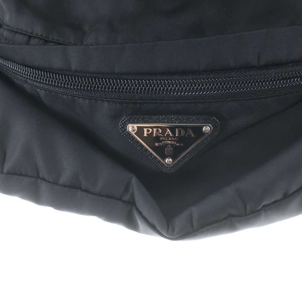 Prada Re-Nylon Hooded Jacket Bag Docking Process Black — view 5