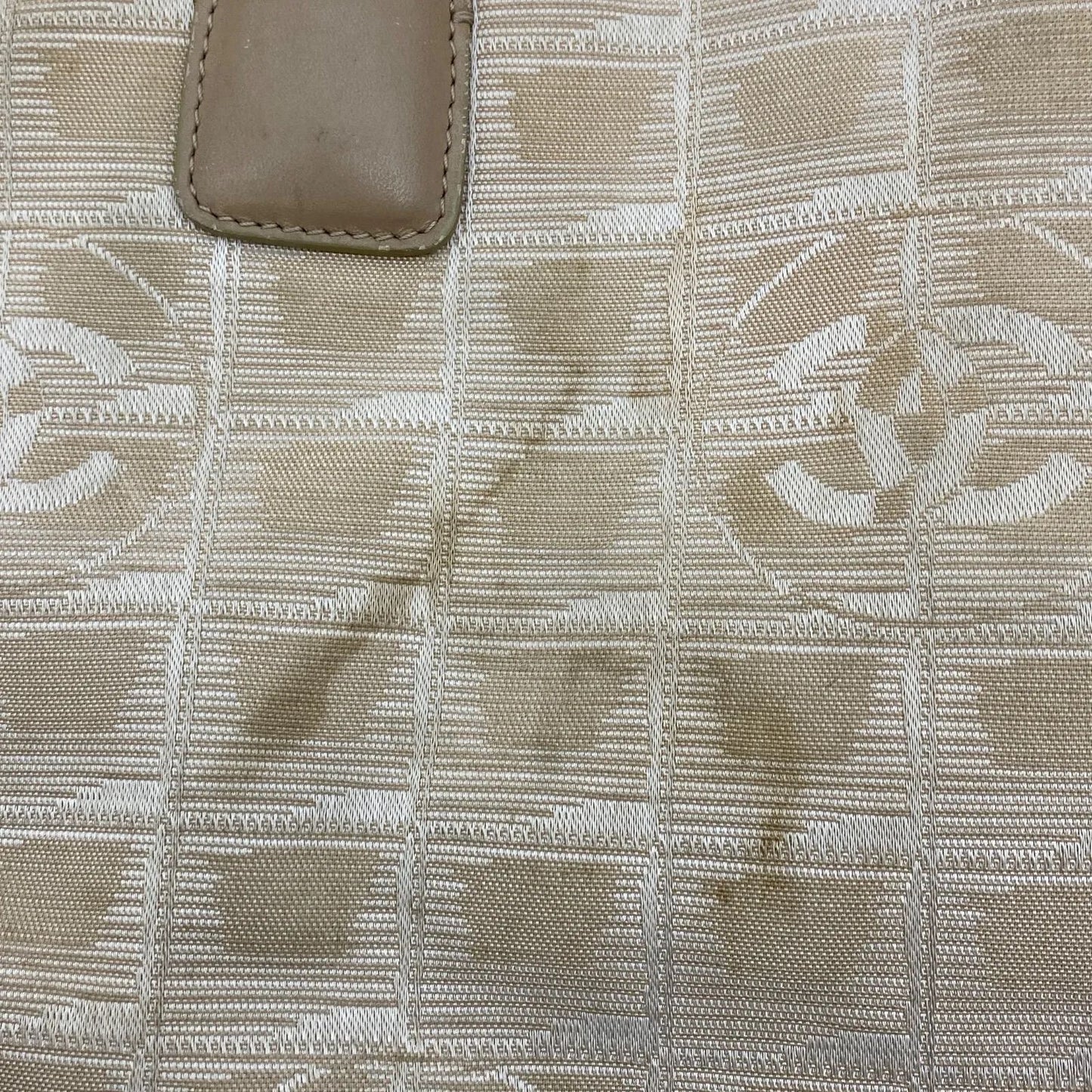 Chanel Tote New Travel Beige CC Logo Business — view 9