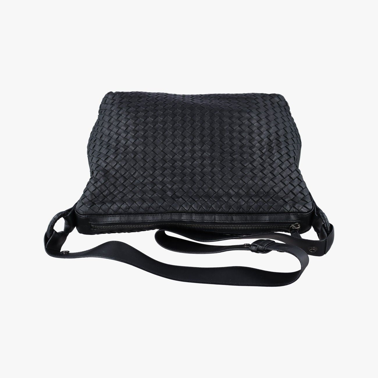 Bottega Veneta Intrecciato Black Lambskin Messenger Bag — view 8