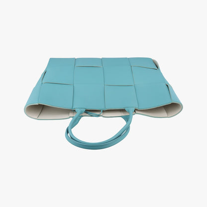 Bottega Veneta the Arco Tote Blue Lambskin — view 8