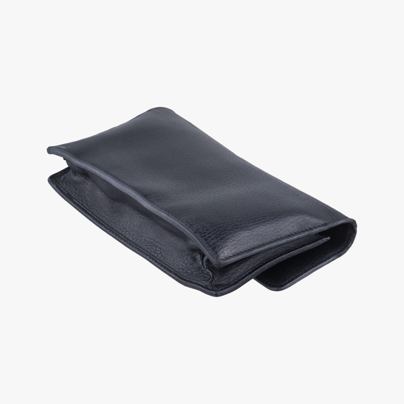 Gucci Interlocking Black Leather Messenger Bag — view 6