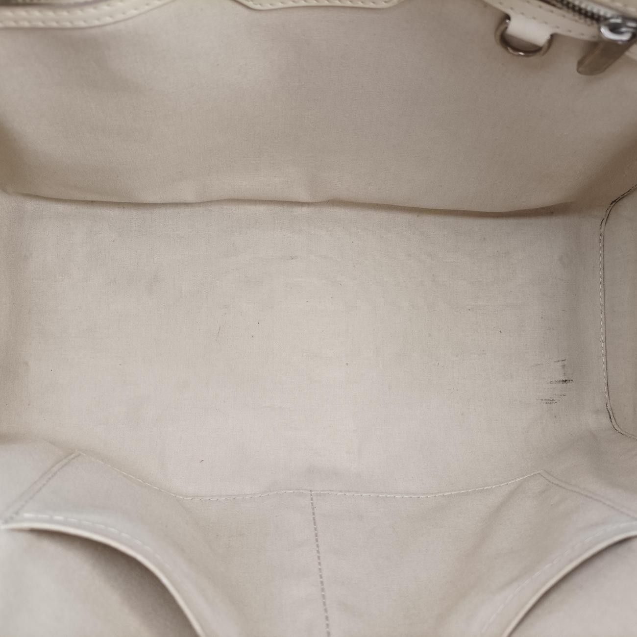 Louis Vuitton MM Noir Epi Messenger Bag — view 9