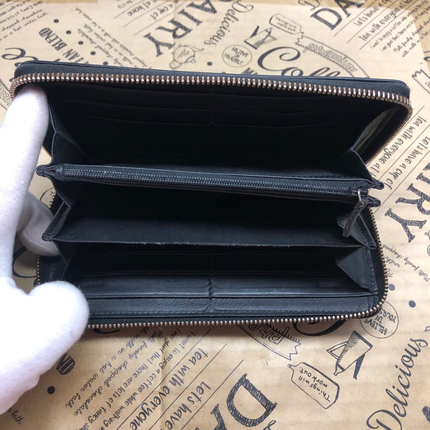 Gucci Wallet Round Leather Black Card Coin — view 5