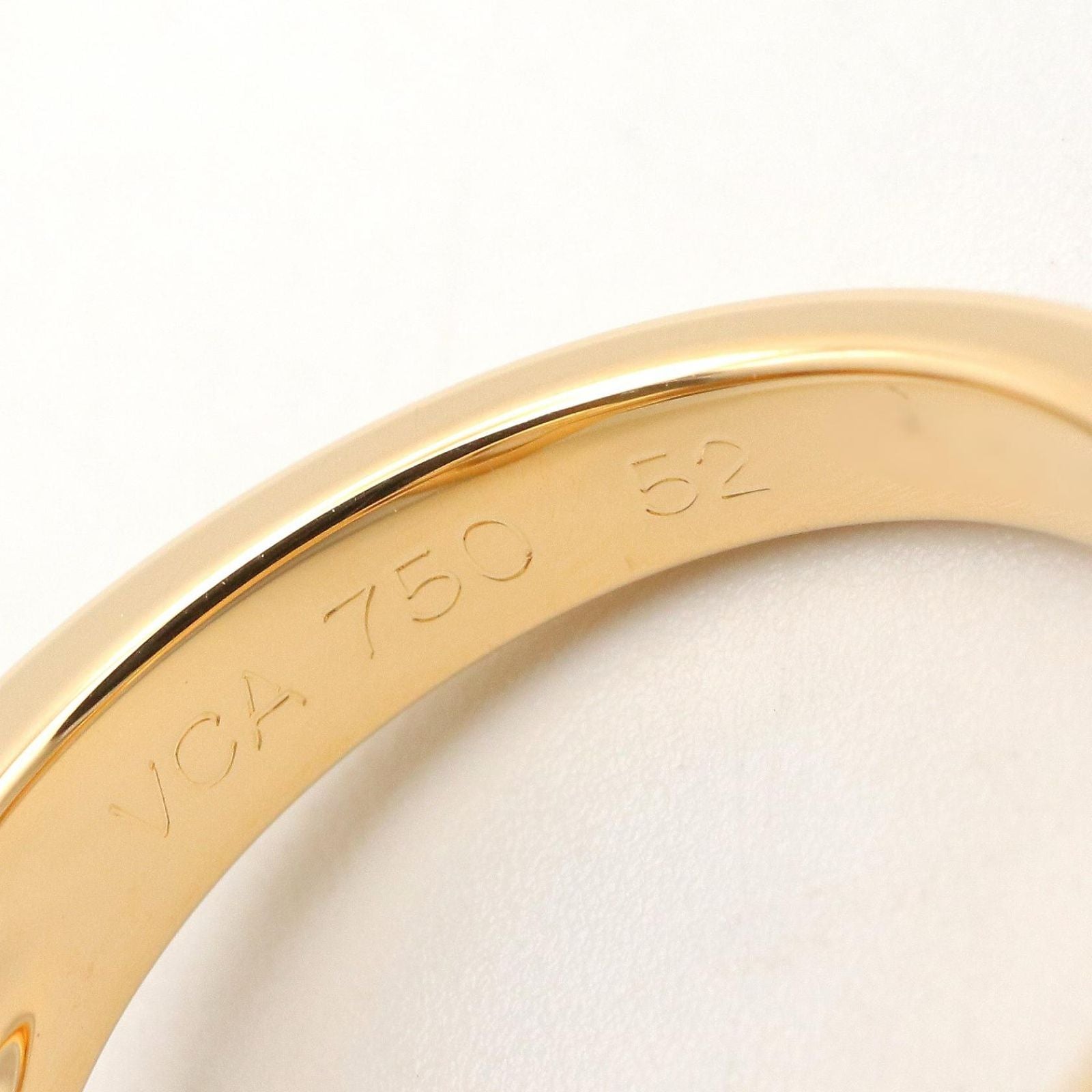 Van Cleef & Arpels Ring Pure Alhambra 18k Mother of Pearl — view 5