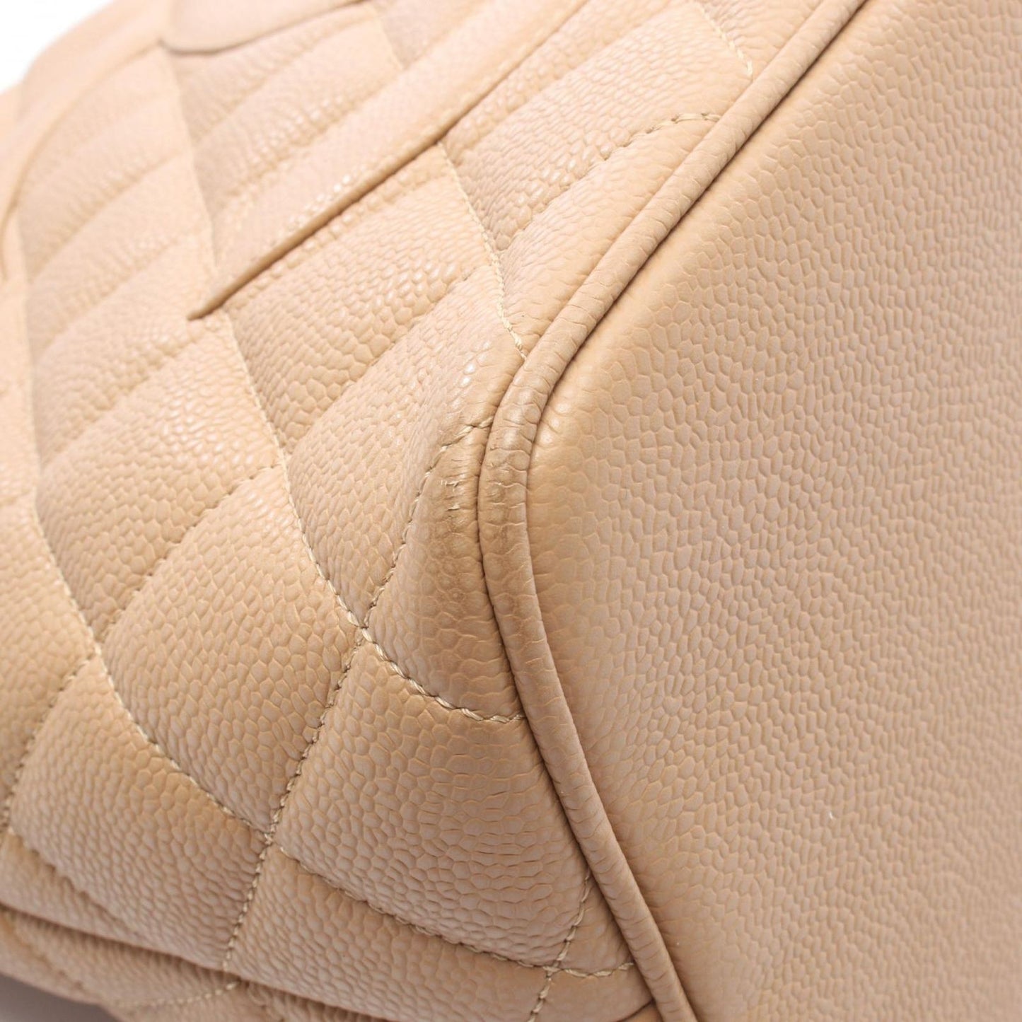 Chanel Tote Medallion Beige Caviar Leather — view 7