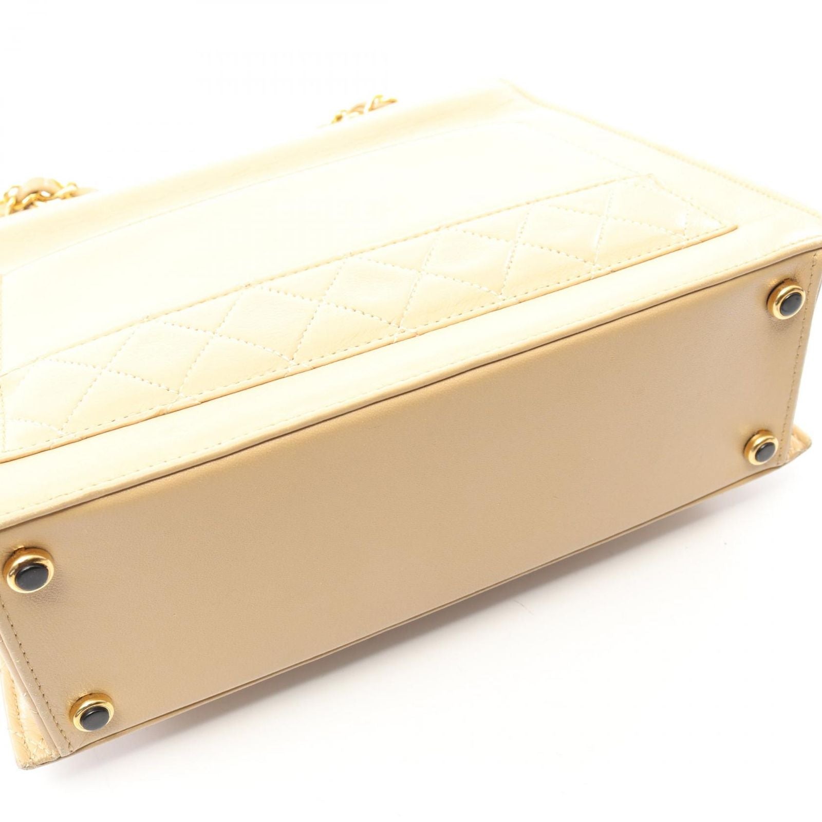 Chanel Shoulder Bag Quilted Vintage Beige Lambskin Chain — view 9