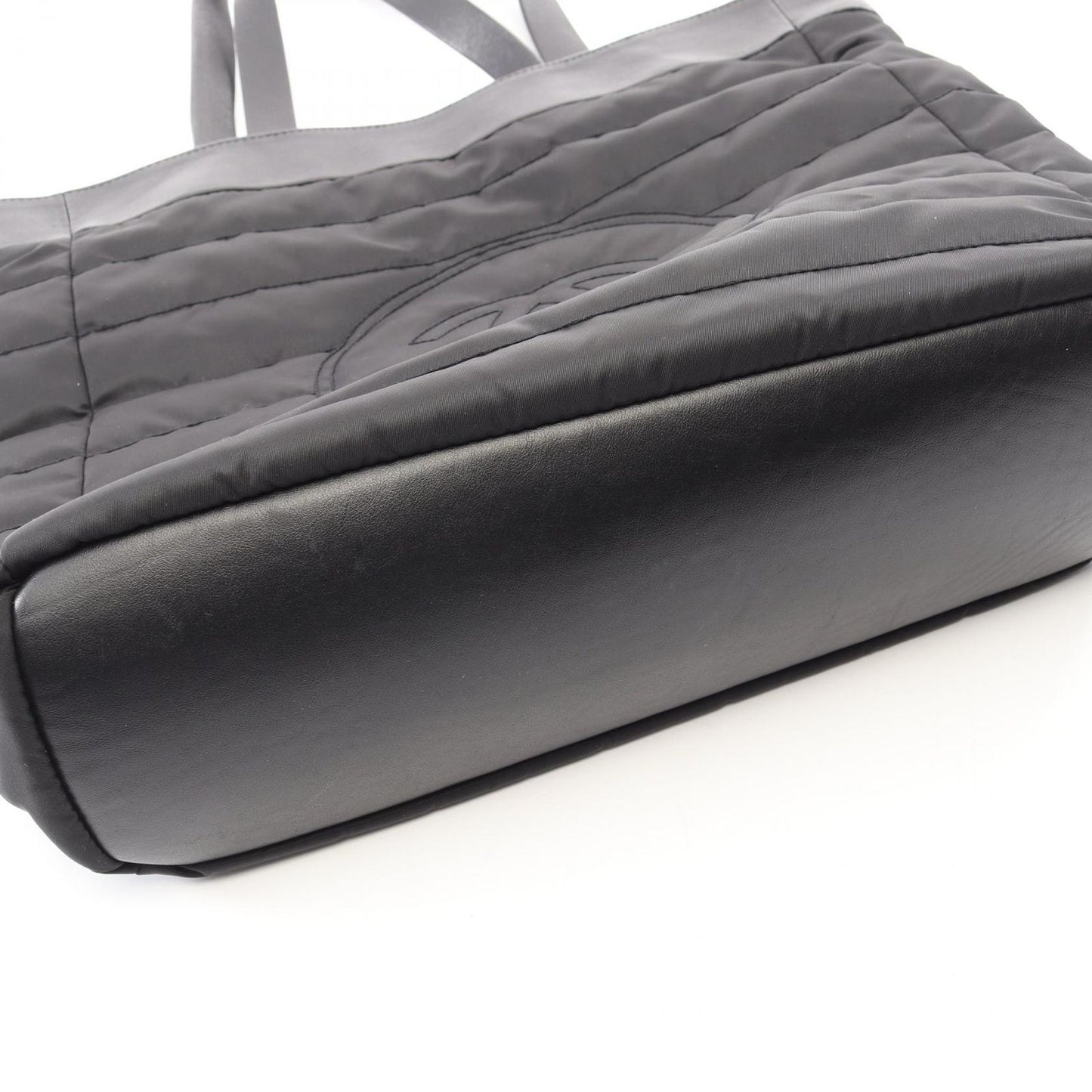 Chanel Tote CC Logo Reversible Black Nylon Leather — view 7