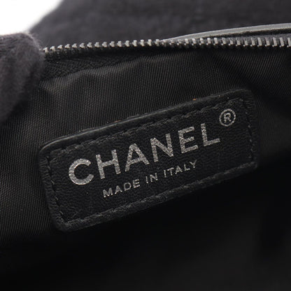 Chanel Tote CC Logo Reversible Black Nylon Leather — view 4