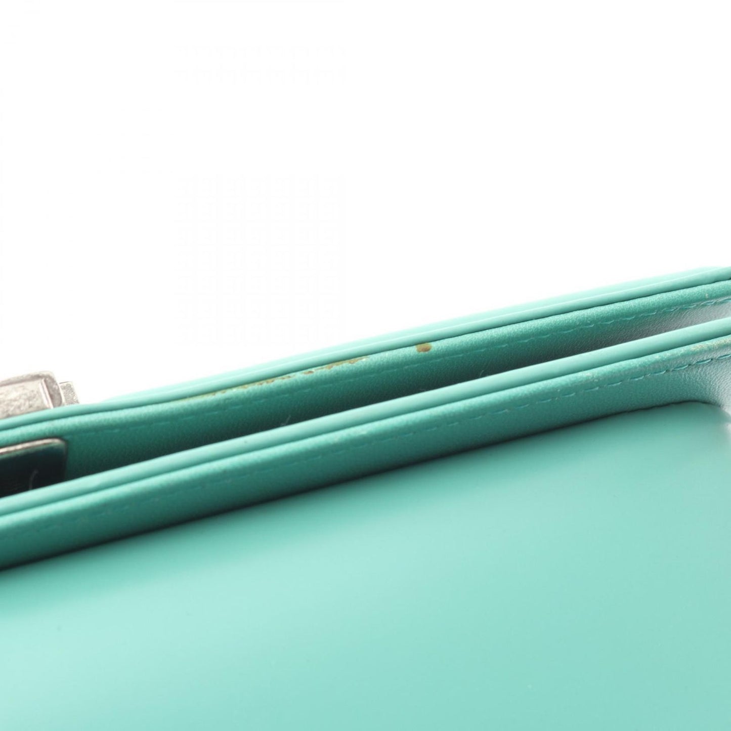 Chanel Shoulder Bag Emerald Green Leather Chain — view 8