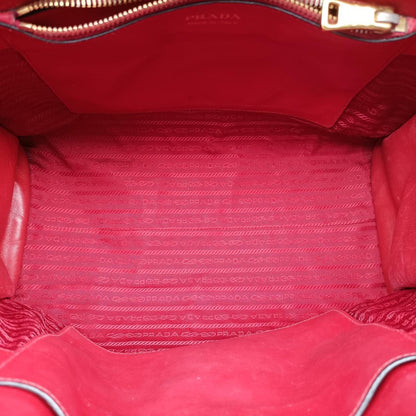 Prada Cuir Monochrome Red Saffiano Leather 59 Messenger Bag — view 9