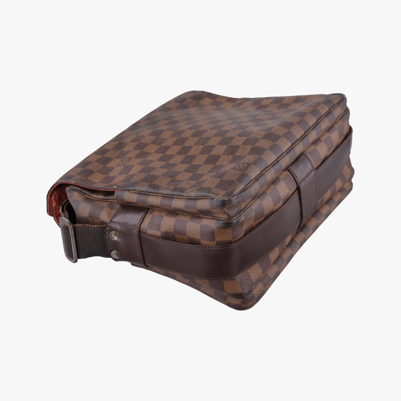 Louis Vuitton Naviglio Ebene Damier Canvas Messenger Bag — view 7