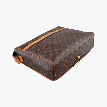 Louis Vuitton Aves Monogram Brown Canvas Messenger Bag — view 7