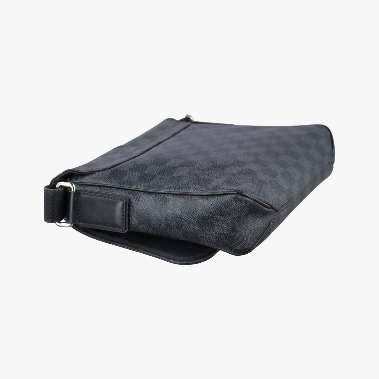 Louis Vuitton District PM Noir Damier Graphite Tote — view 7