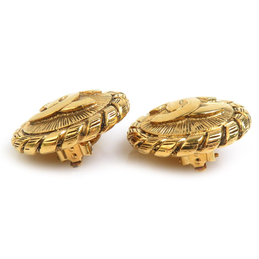 Chanel Earrings Vintee Gold — view 4