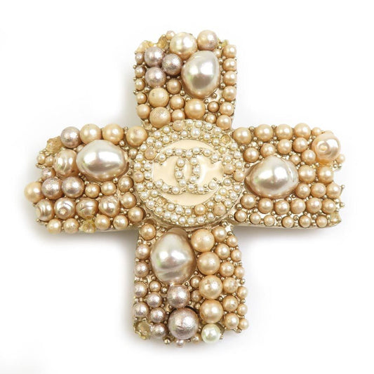 Chanel Brooch Gold