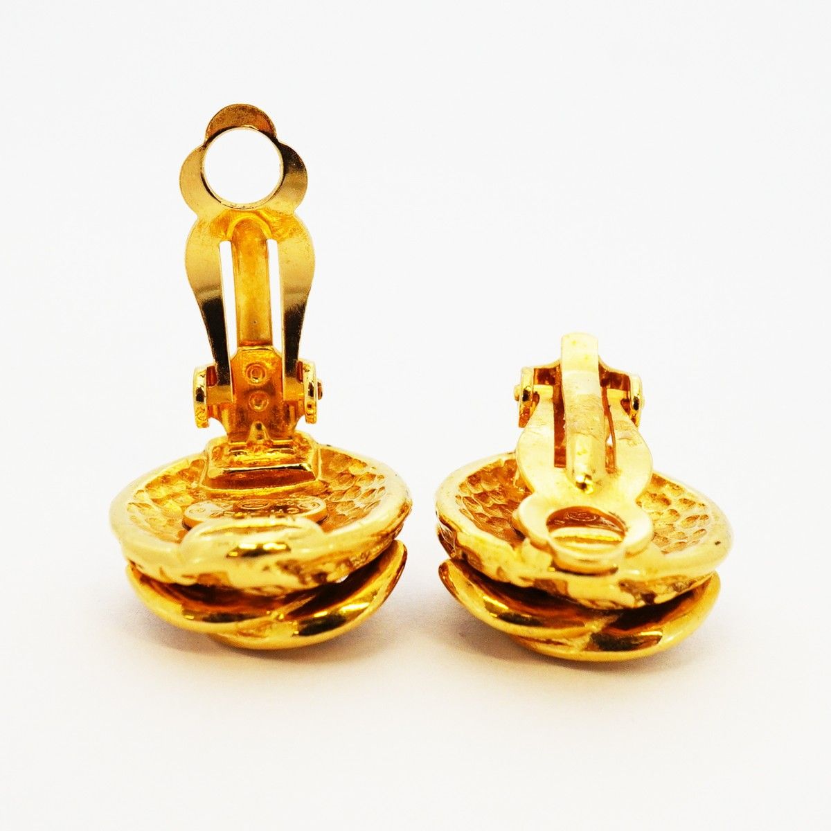 Chanel Earrings Vintage CC Logo Round — view 3
