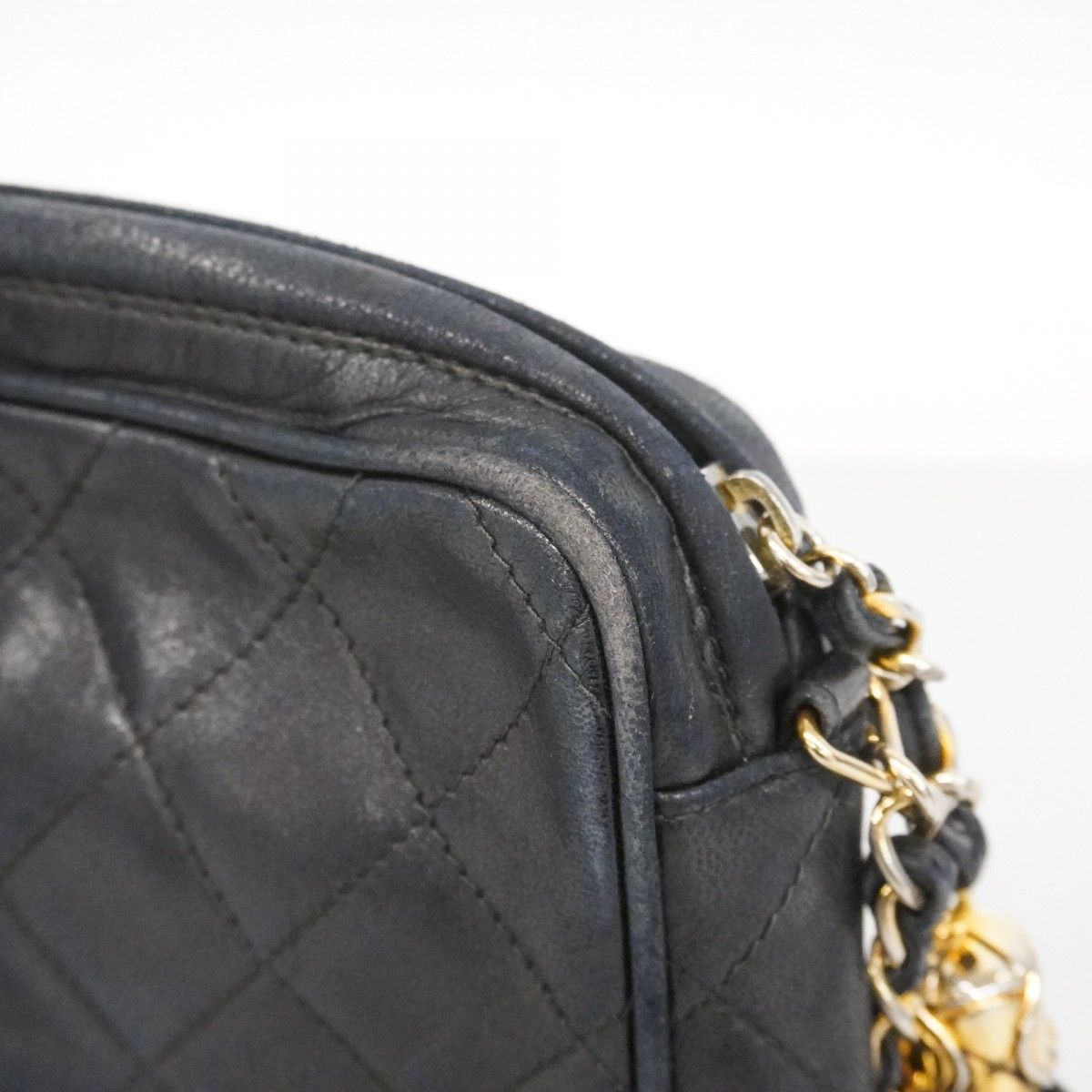 Chanel Shoulder Bag Quilted Lambskin Black Gold — view 7