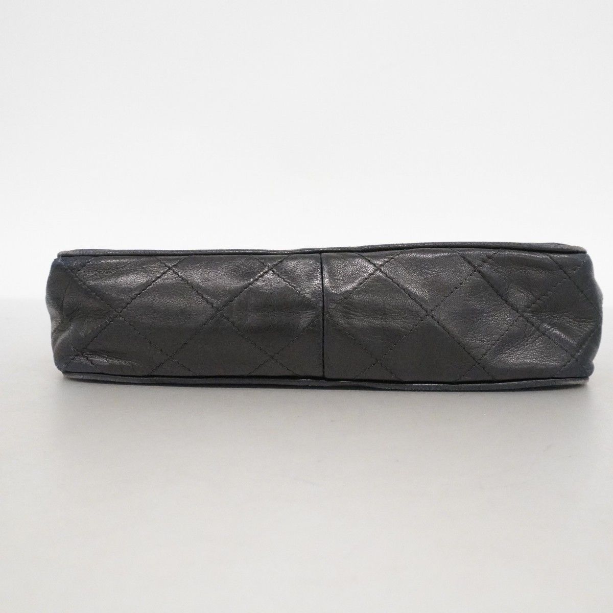 Chanel Shoulder Bag Quilted Lambskin Black Gold — view 3