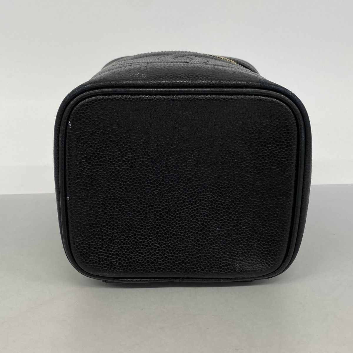 Chanel Vanity Bag Caviar Leather Black Gold — view 3