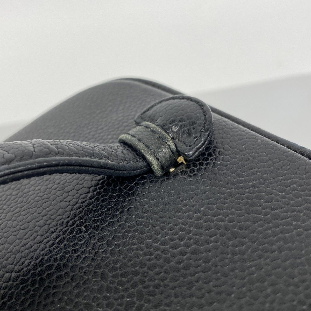 Chanel Vanity Bag Caviar Leather Black Gold — view 9