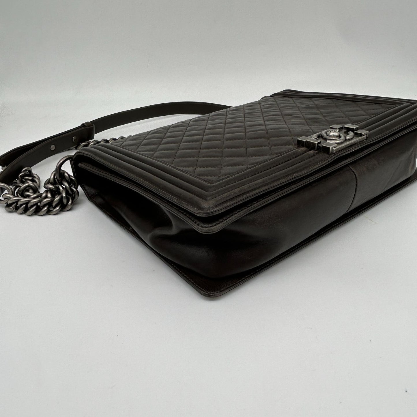 Chanel Shoulder Bag Leather Black Chain — view 7
