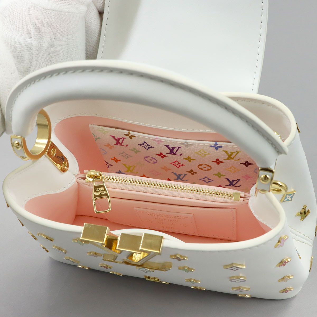 Louis Vuitton LV Xtm Capucines Mini 2-Way Bag Leather White — view 7