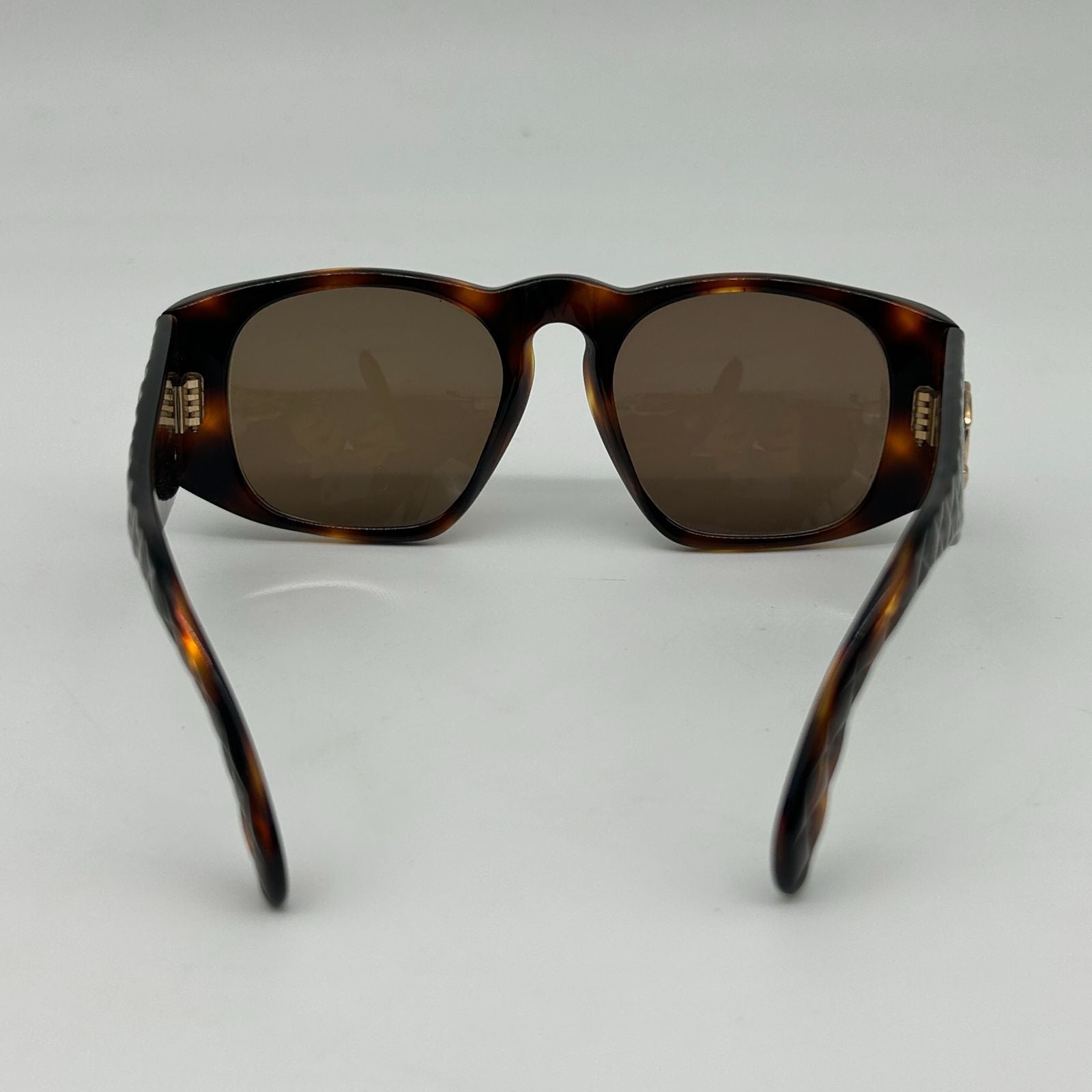 Chanel Vintage Quilted CC Logo Marble Brown Gold Acetate Sunglasses Eyewear — view 5
