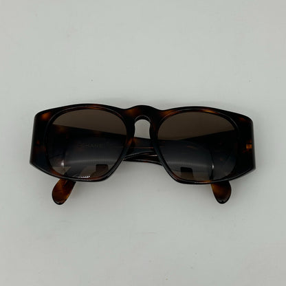 Chanel Vintage Quilted CC Logo Marble Brown Gold Acetate Sunglasses Eyewear