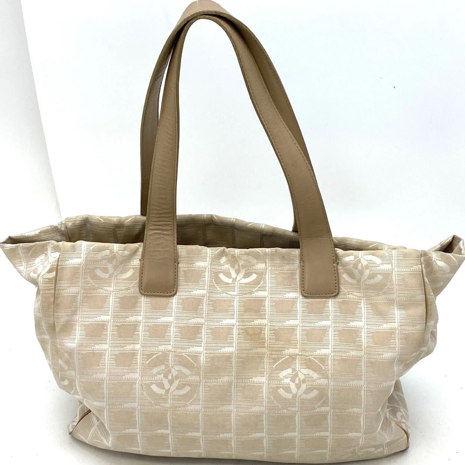 Chanel Tote New Travel Beige CC Logo Business — view 2