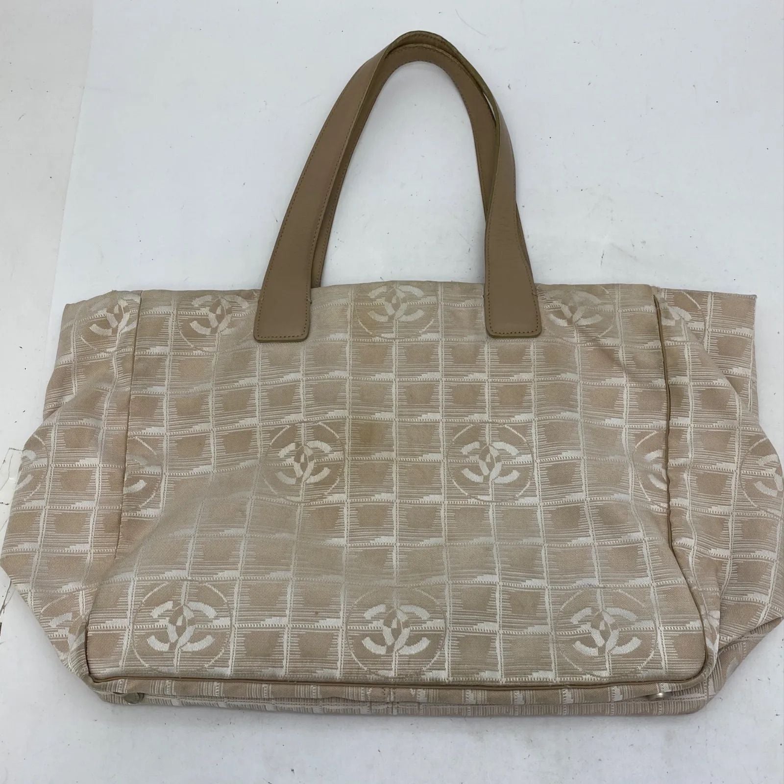 Chanel Tote New Travel Beige CC Logo Business — view 9