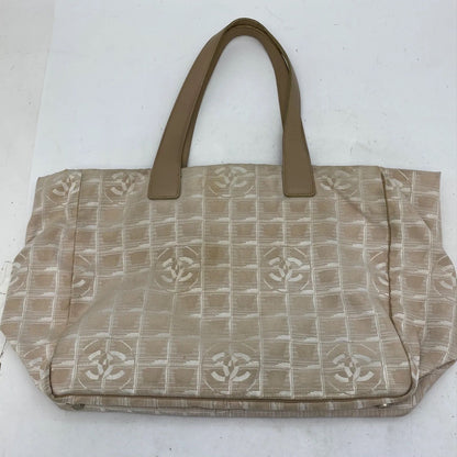 Chanel Tote New Travel Beige CC Logo Business — view 9