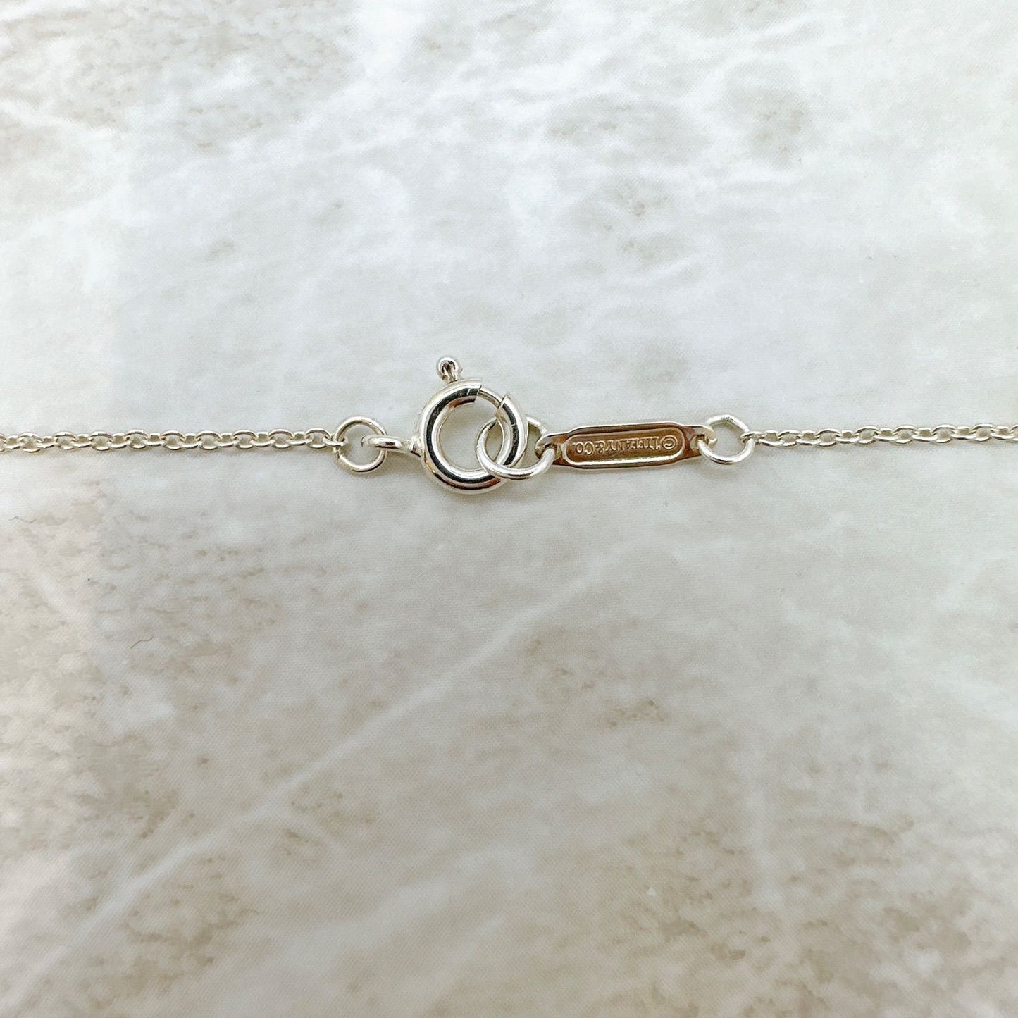 Tiffany & Co Bow Silver Necklace 41 cm — view 6