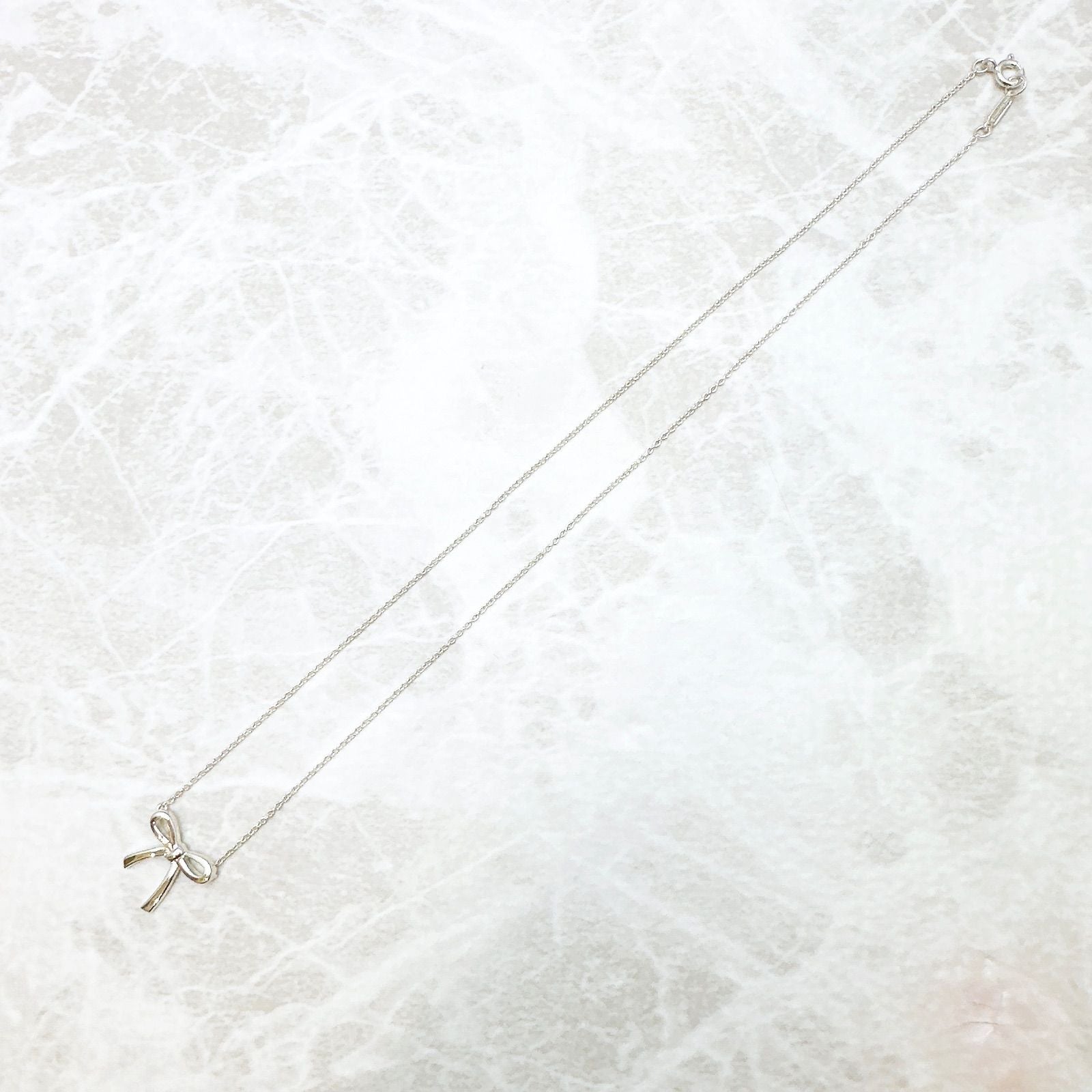 Tiffany & Co Bow Silver Necklace 41 cm — view 5