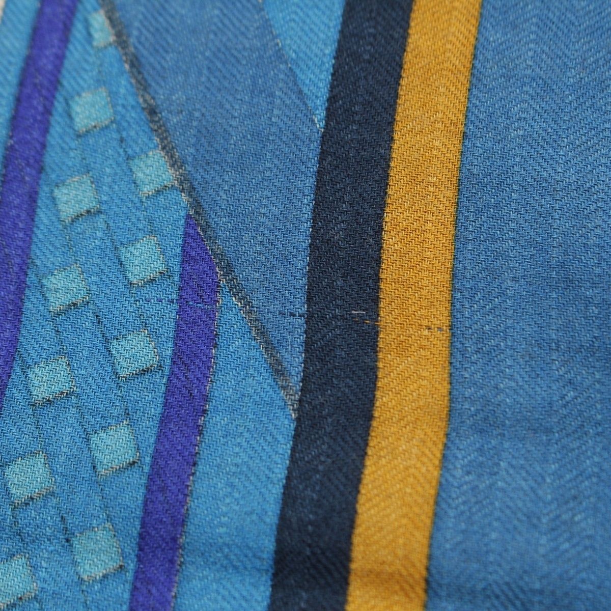 Hermes Carre Geant Cashmere Silk 140 Duo D'etriers Large Scarf Blue Multicolor — view 9