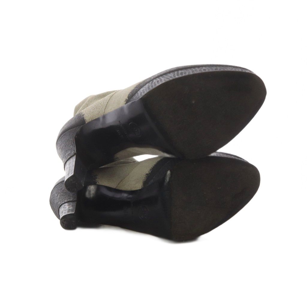 Chanel Middle Boots High Heels CC Logo Suede Bicolor 36.5 Light Gray — view 4