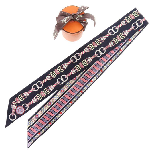 Hermes Twill Harnais en Rosace Harness Rose Window Silk Navy Scarf