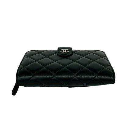 Chanel Card Seal Quilted CC Logo Lambskin Bifold Wallet Black — view 6