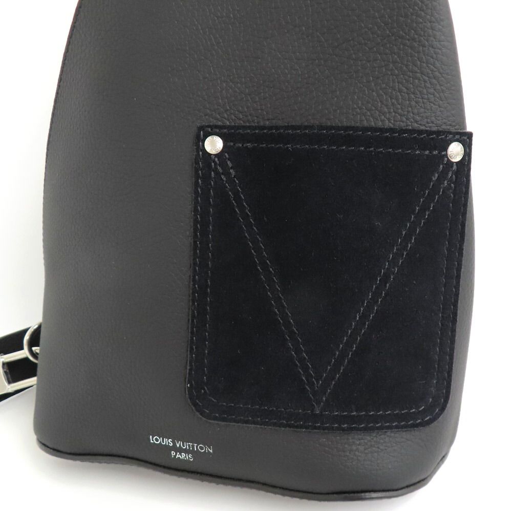 Louis Vuitton Delta Sling Bag Black LV Touch Leather Silver — view 6