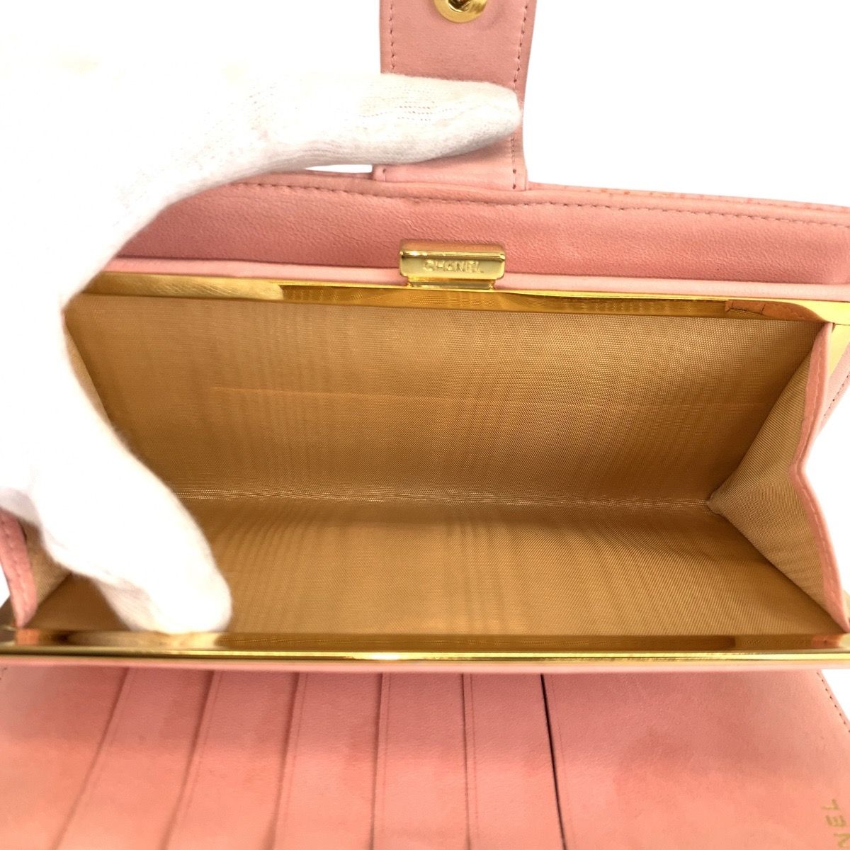 Chanel Vintage CC Logo Pink Gold Leather Wallet — view 5