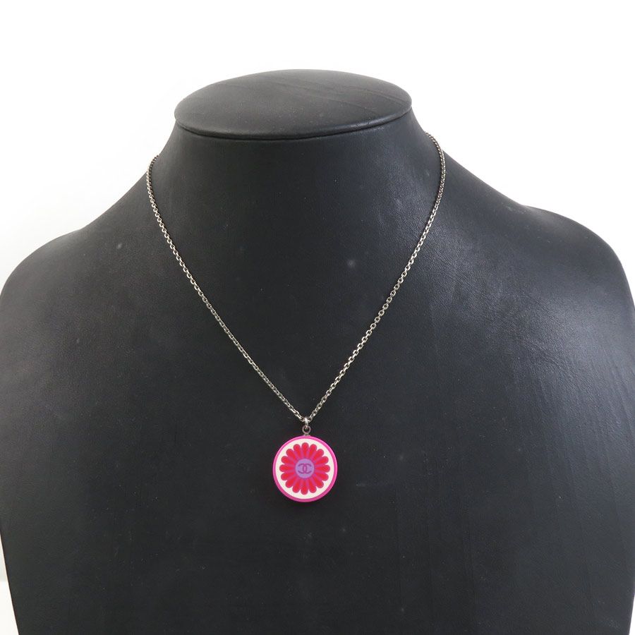 Chanel Necklace Pink — view 8