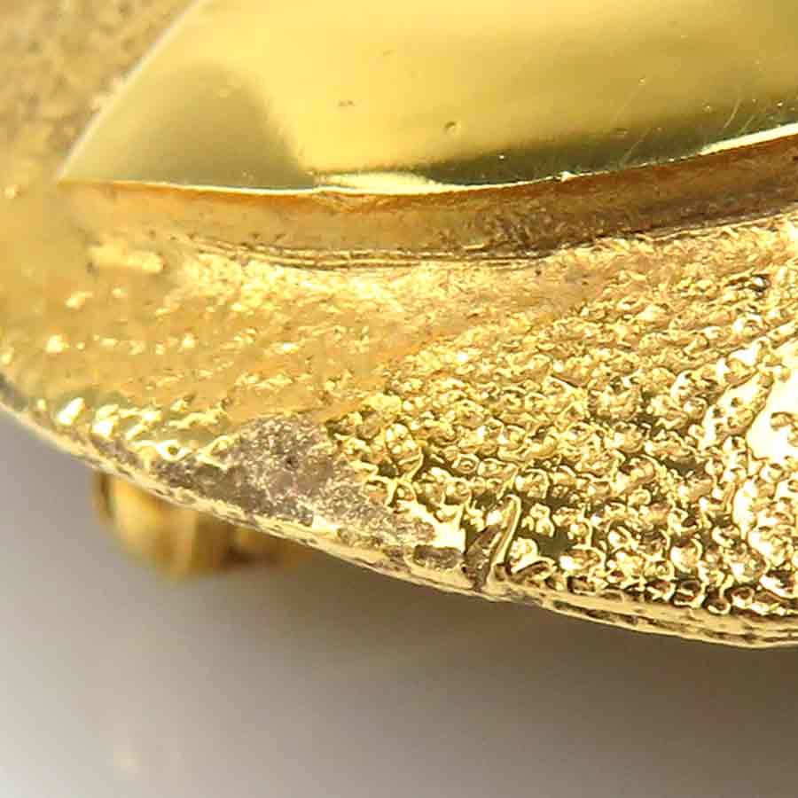 Chanel Brooch Vintage Gold — view 8