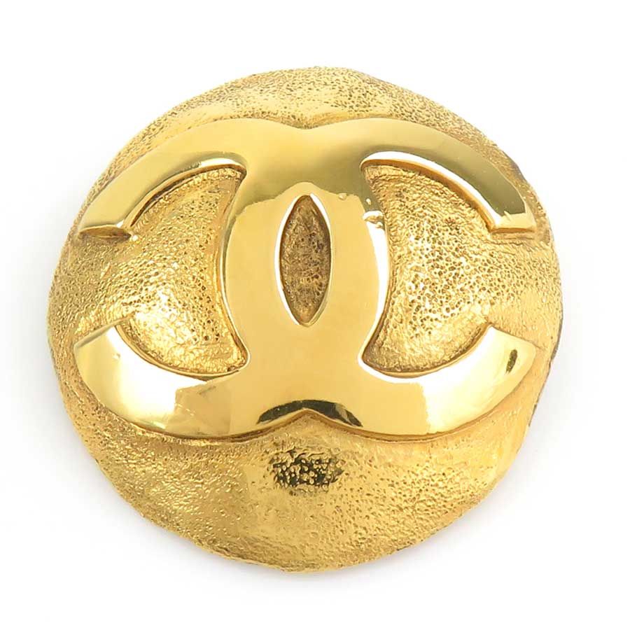 Chanel Brooch Vintage Gold