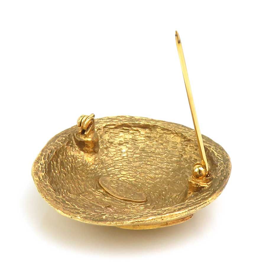 Chanel Brooch Vintage Gold — view 6