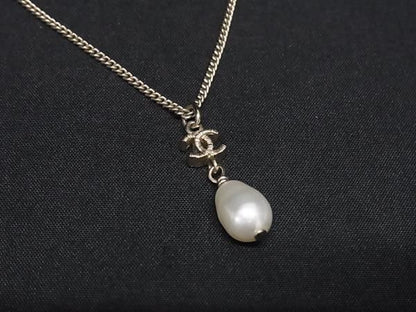 Chanel Necklace CC Logo Gold Metal Faux Pearl Pendant — view 2