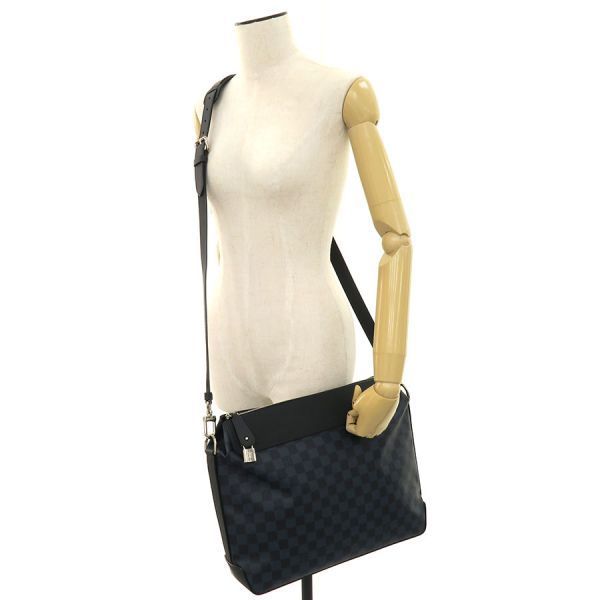 Louis Vuitton Damier Cobalt Messenger Greenwich — view 9