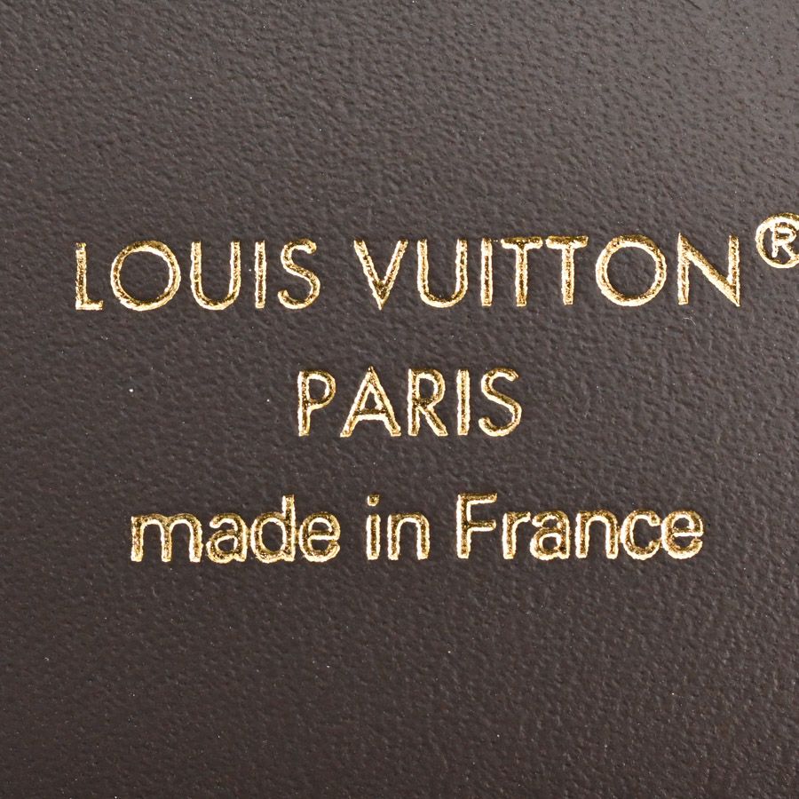 Louis Vuitton Bifold Wallet Portefeuille Capucines Compact — view 7