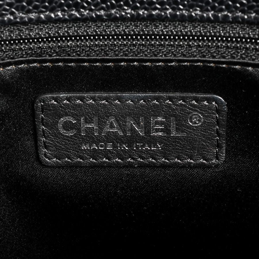 Chanel Tote Grand Shopping GST — view 6
