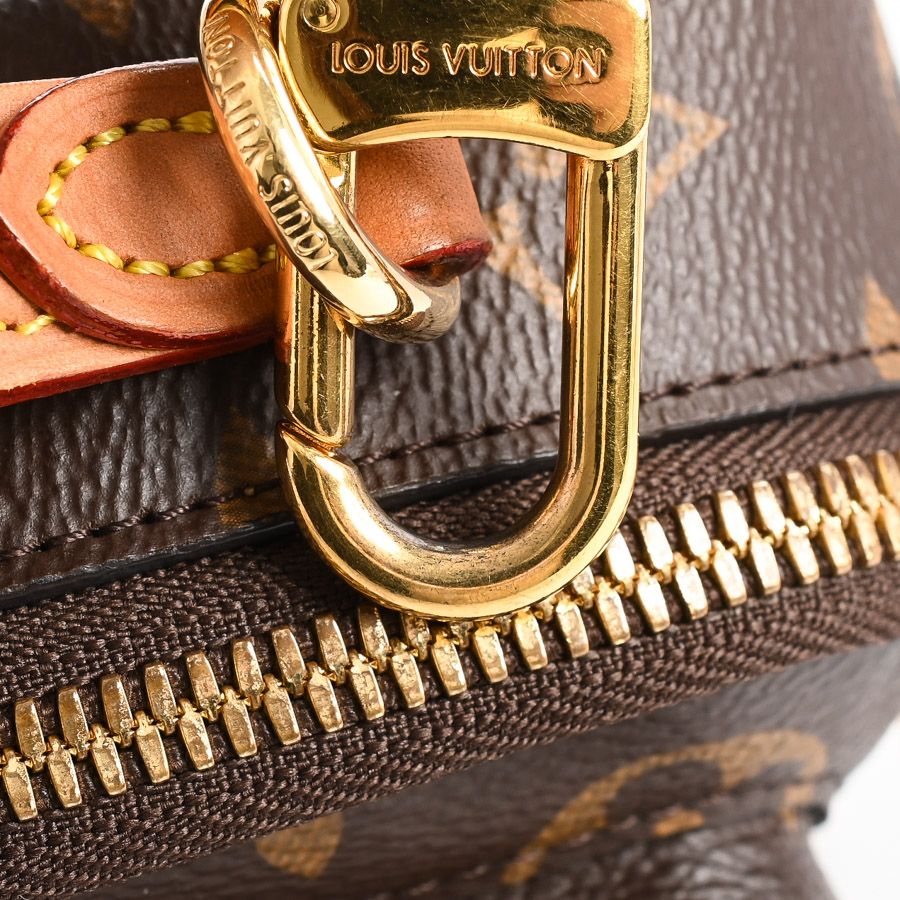 Louis Vuitton Shoulder Bag Utility — view 7