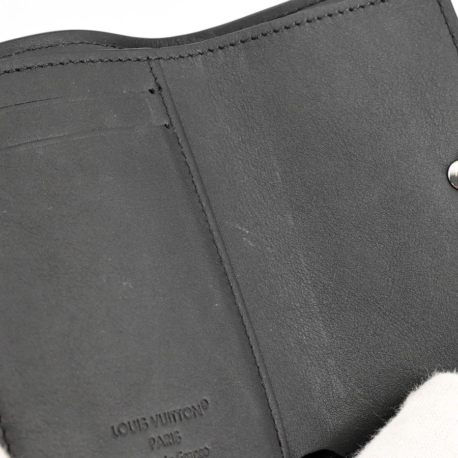 Louis Vuitton Mini Wallet Victor — view 9