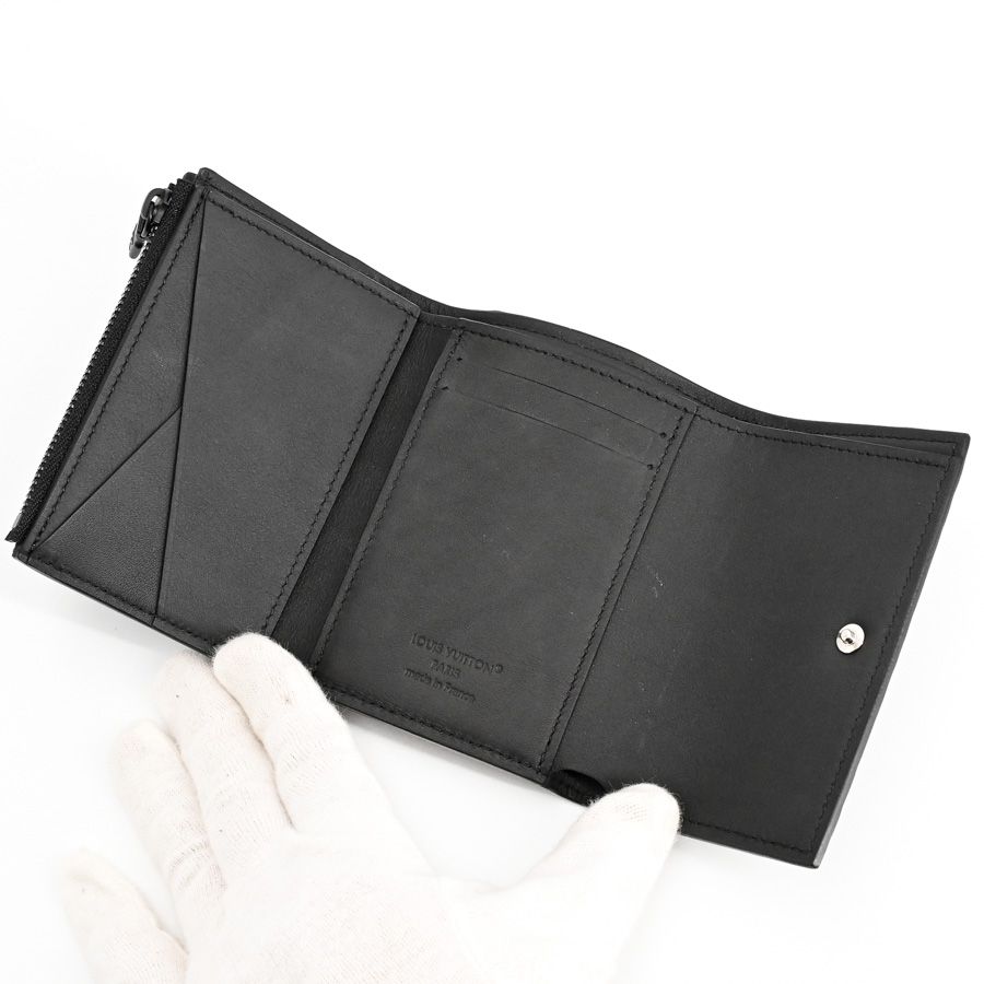 Louis Vuitton Mini Wallet Victor — view 4